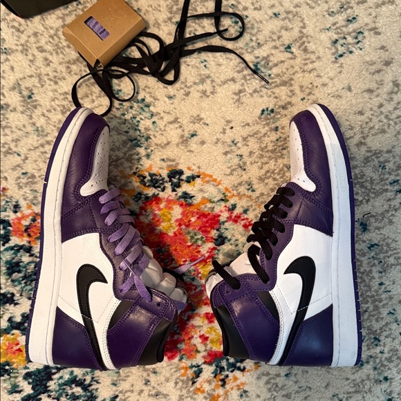 Jordan 1 Retro High Court Purple White - Picture 6 of 8